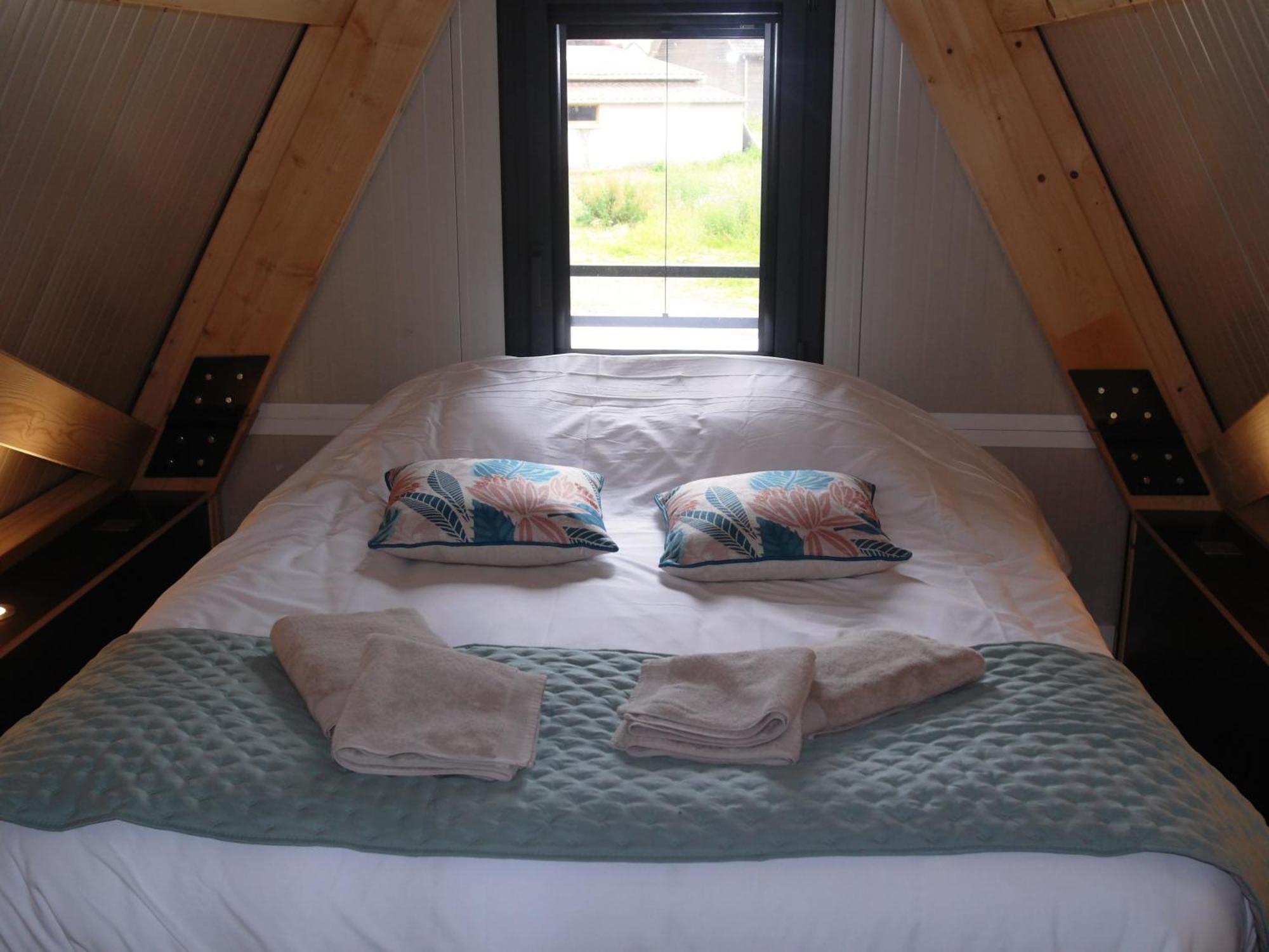 Auberge Saint Fergeux Gionges Eksteriør billede