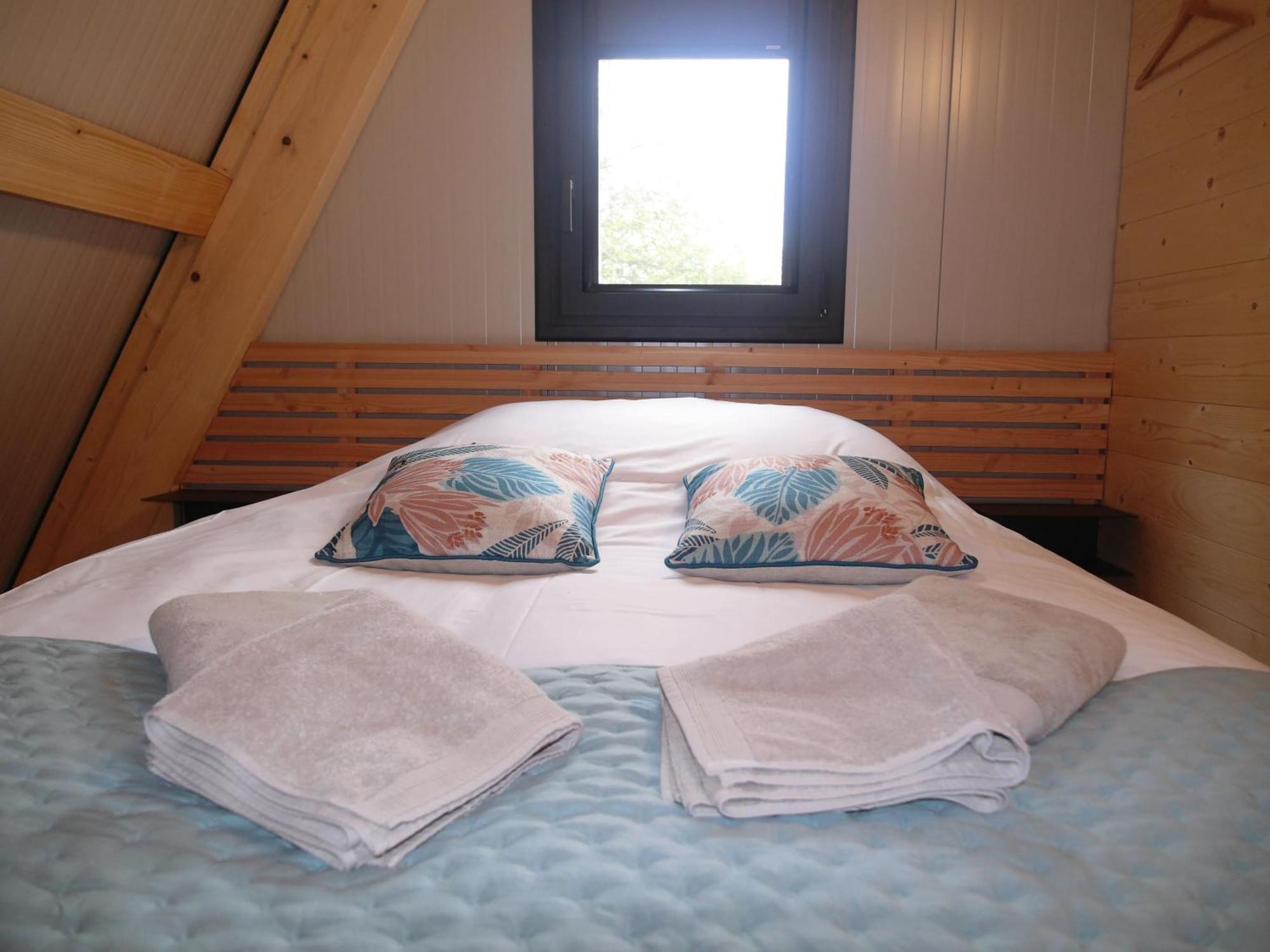 Auberge Saint Fergeux Gionges Eksteriør billede