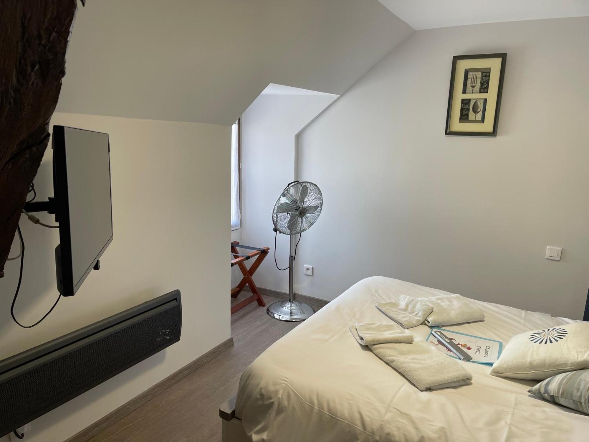 Auberge Saint Fergeux Gionges Eksteriør billede